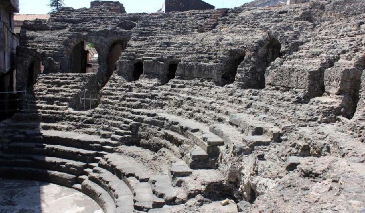 Domus Odeon La Casa Nel Parco Archeologico Di Catania Apartment ภายนอก รูปภาพ